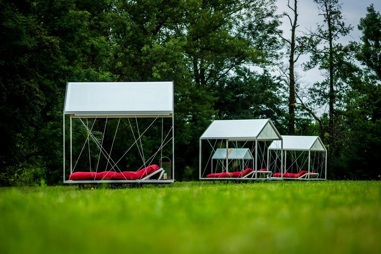 BIG BERRY Luxury Lifestyle Resort Metlika Extérieur photo