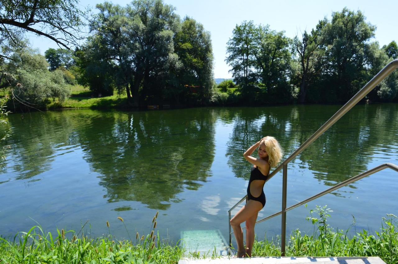 BIG BERRY Luxury Lifestyle Resort Metlika Extérieur photo